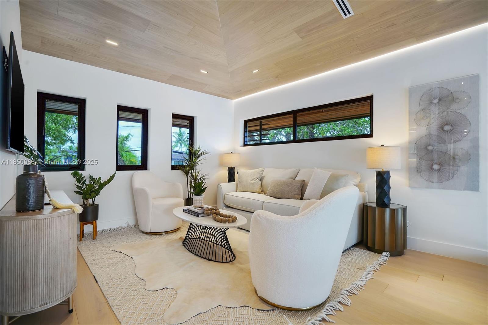 3343 NE 166th St North Miami Beach, FL 33160