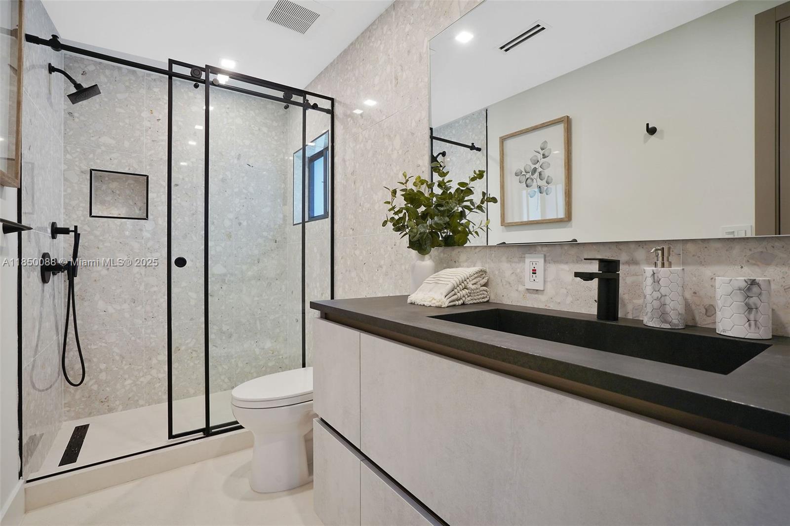 3343 NE 166th St North Miami Beach, FL 33160