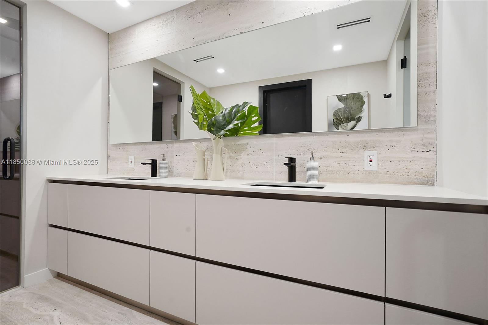 3343 NE 166th St North Miami Beach, FL 33160