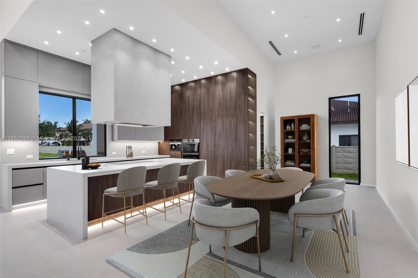 12190 NW 6th St Miami, FL 33182