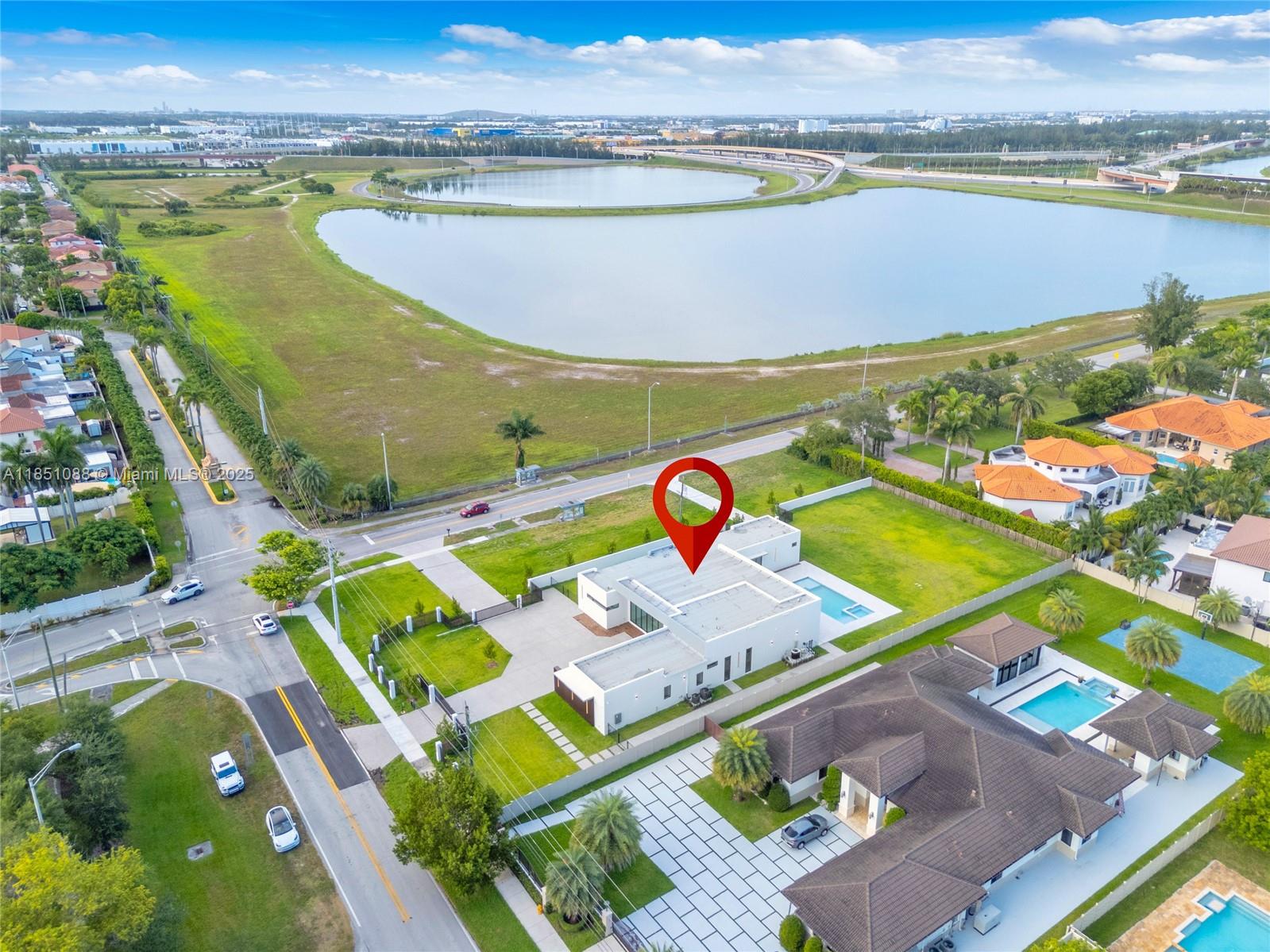 12190 NW 6th St Miami, FL 33182