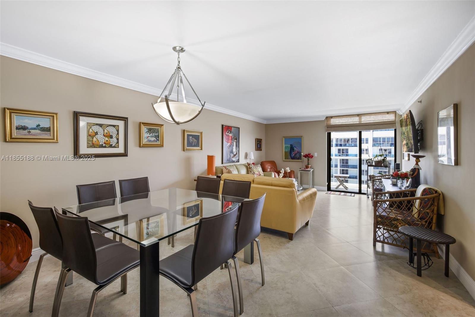 2401 Collins Ave #1807