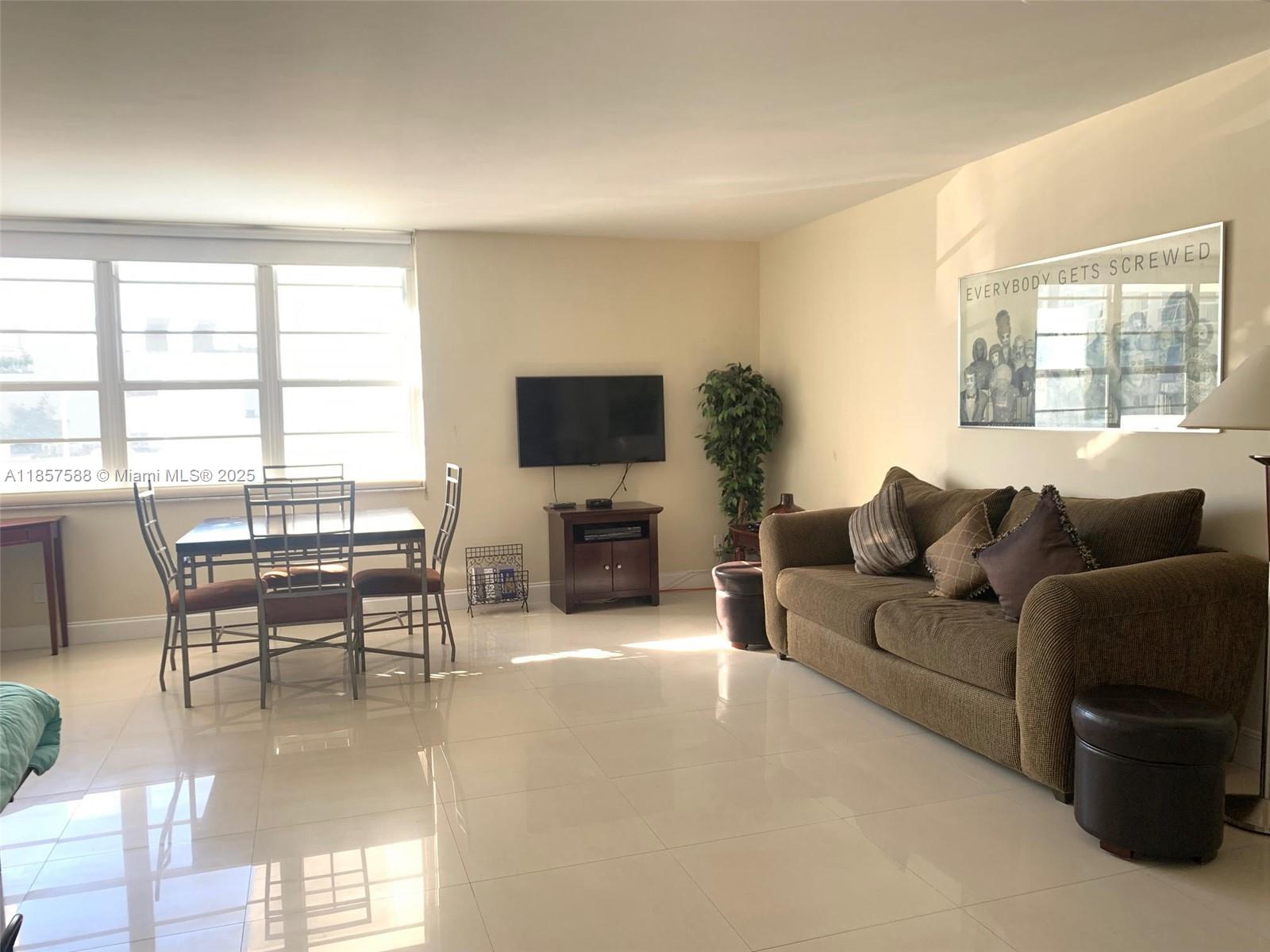 100 Lincoln Rd #316