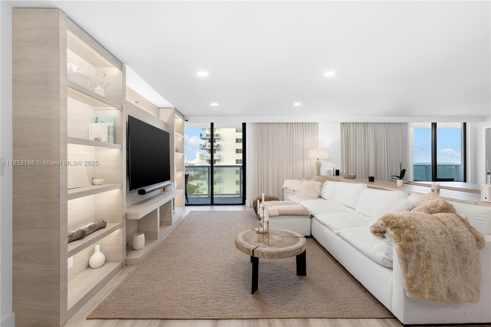 2401 Collins Ave #1510/1511 Miami Beach, FL 33140