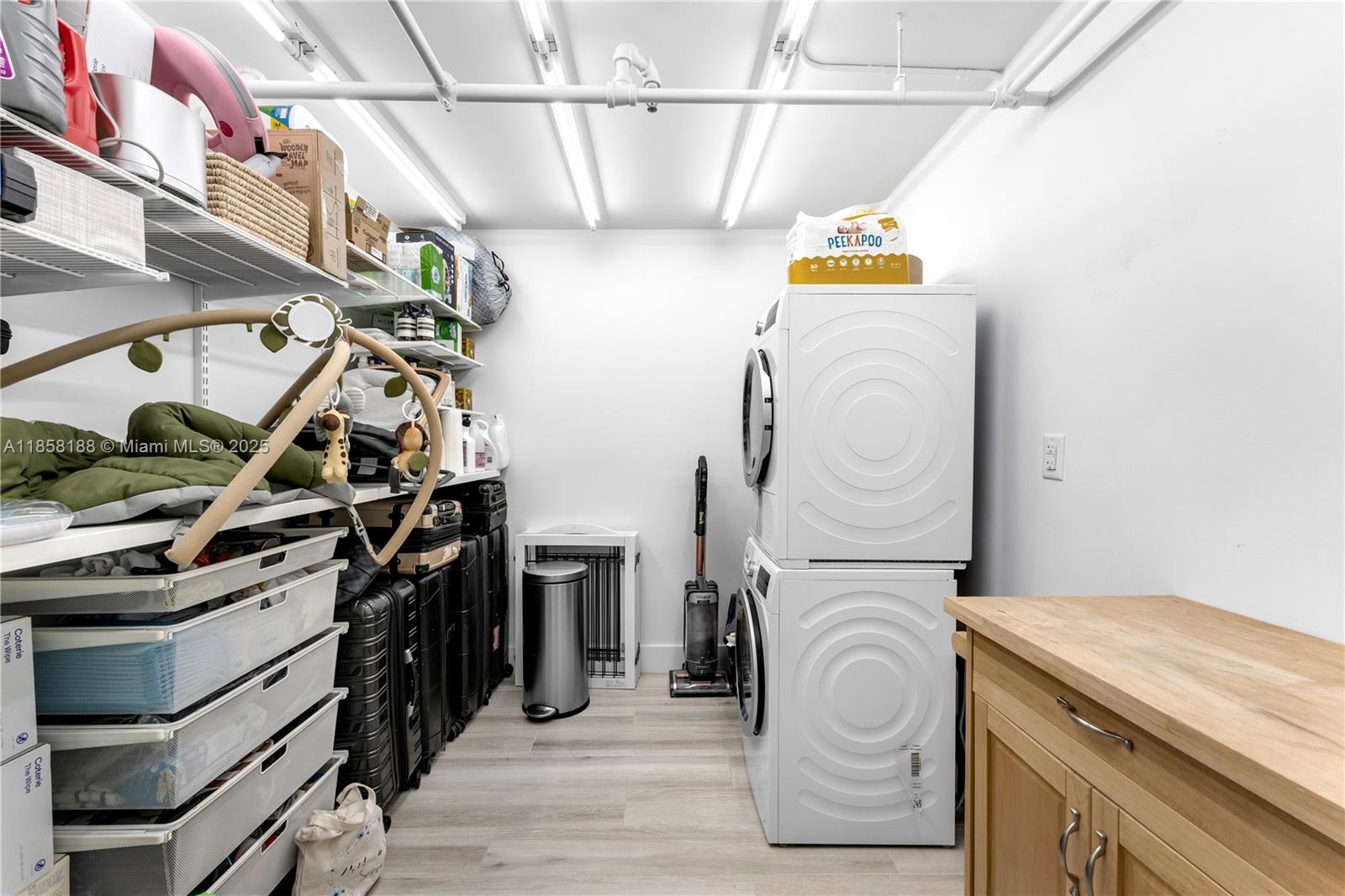 2401 Collins Ave #1510/1511 Miami Beach, FL 33140