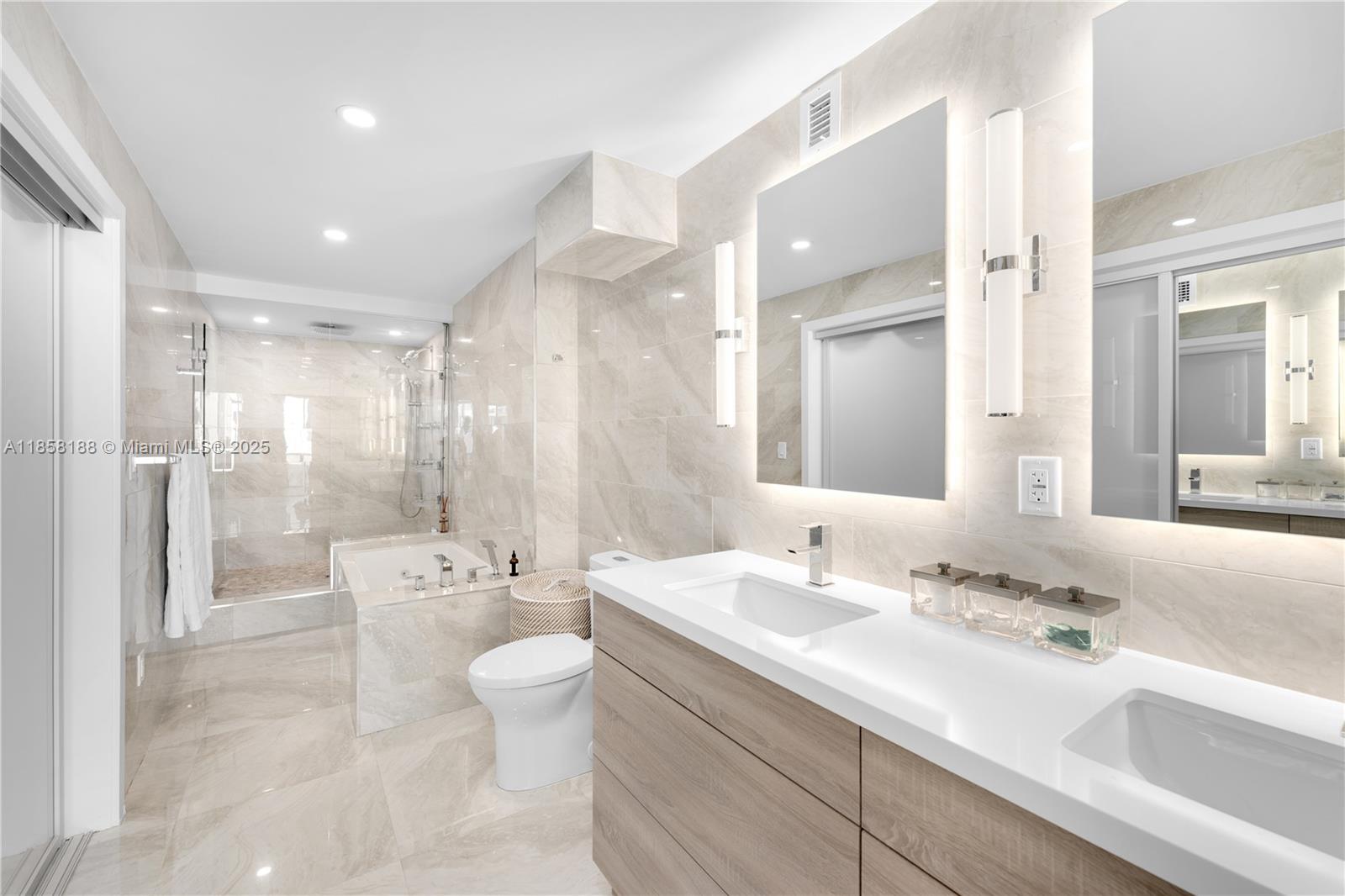 2401 Collins Ave #1510/1511 Miami Beach, FL 33140