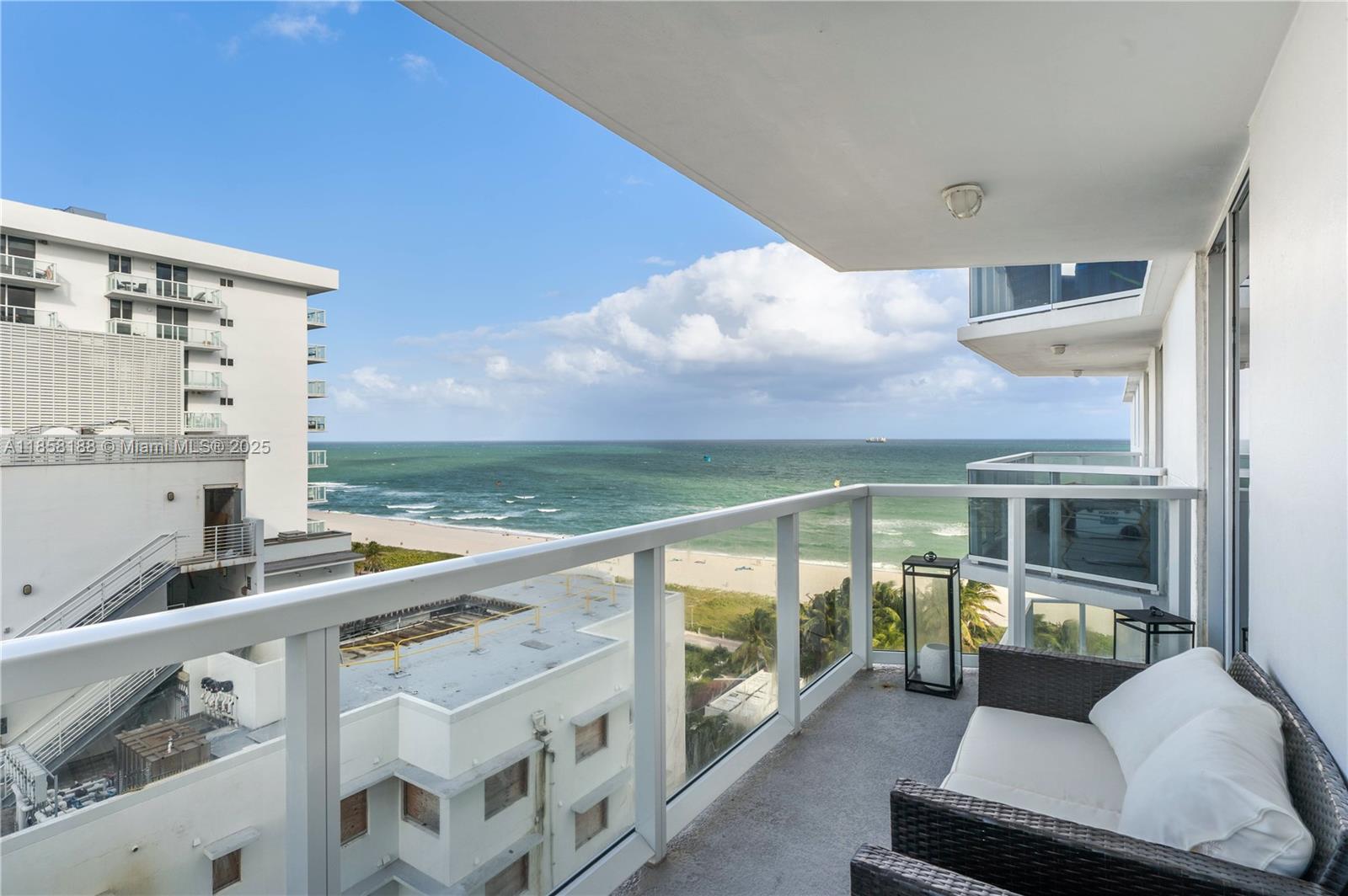 2401 Collins Ave #1510/1511 Miami Beach, FL 33140