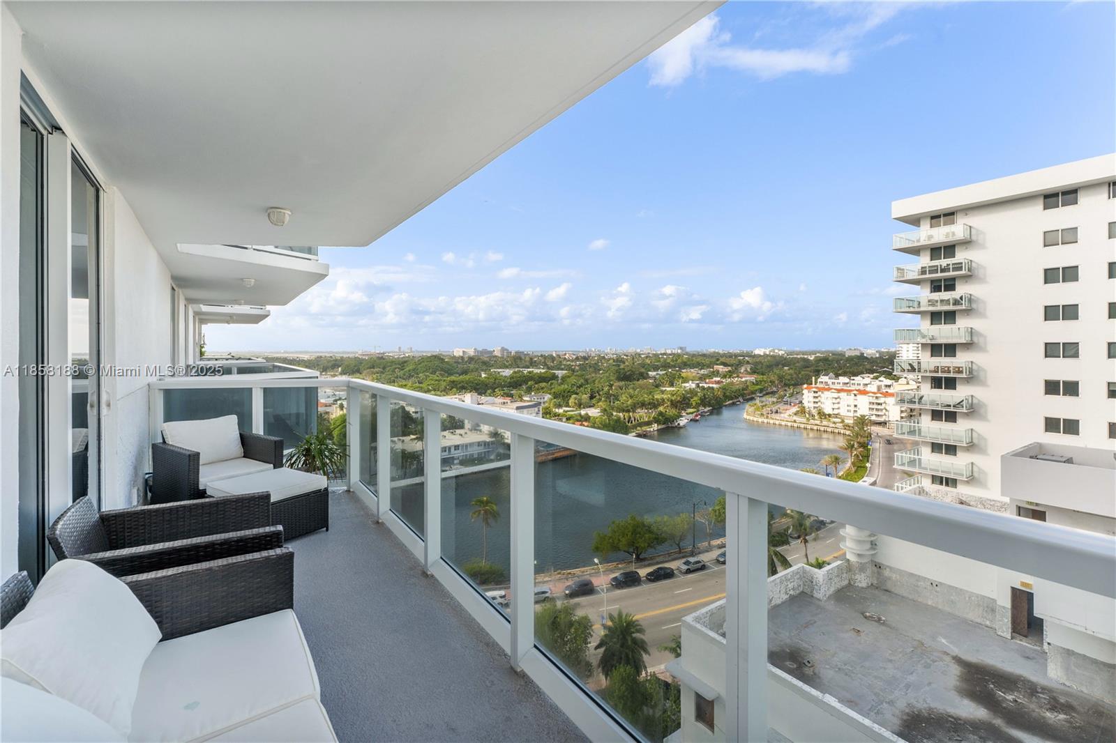 2401 Collins Ave #1510/1511 Miami Beach, FL 33140