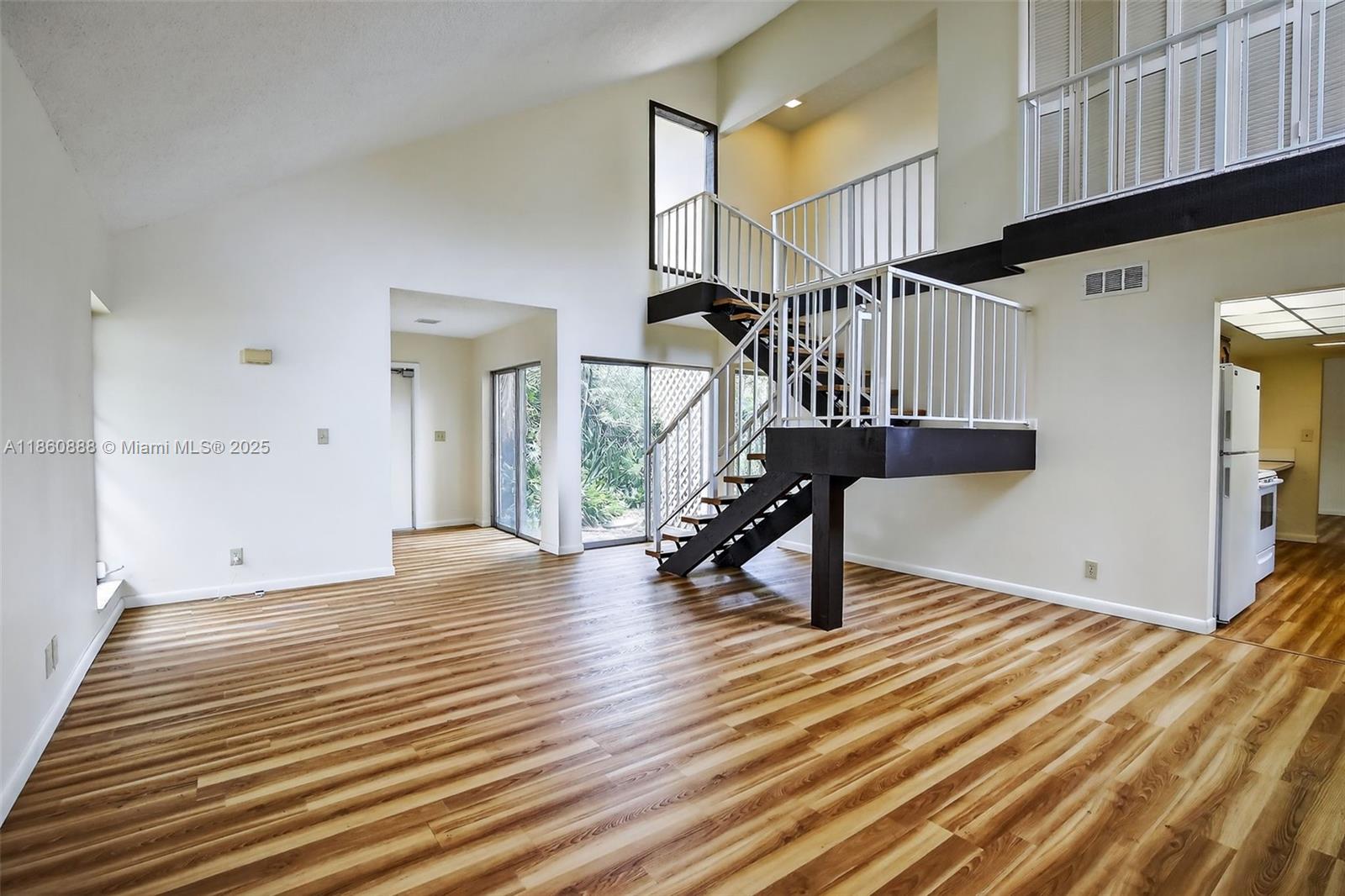 9331 NW 35th Mnr