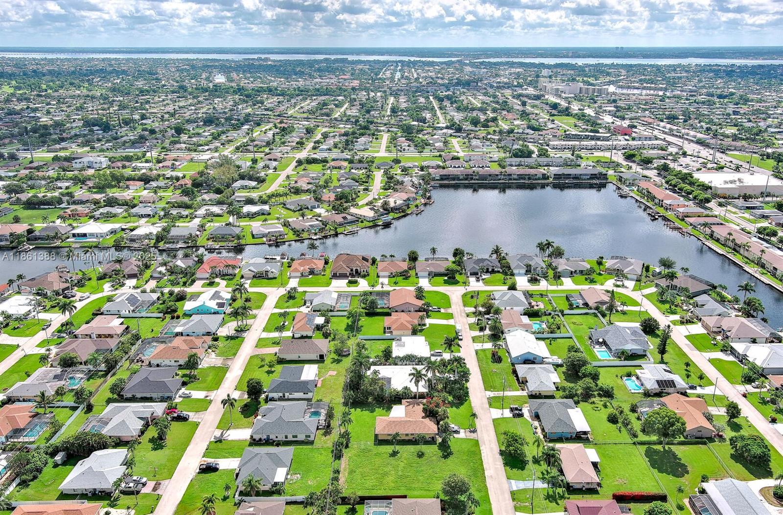 225 SW 46th Ter Cape Coral, FL 33914