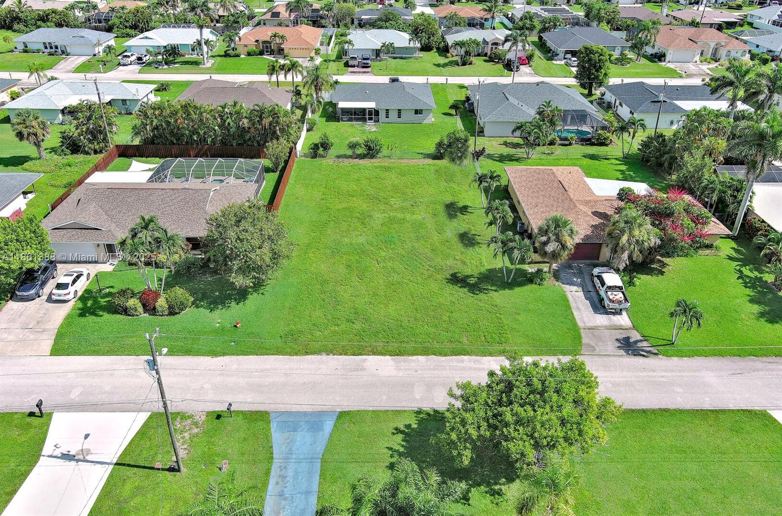 225 SW 46th Ter Cape Coral, FL 33914