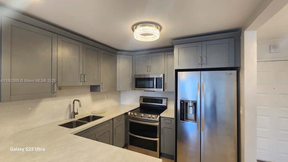 6950 Miami Gdns Dr #2-408 Hialeah, FL 33015