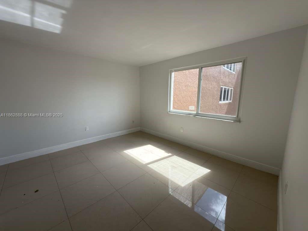 6950 Miami Gdns Dr #2-408 Hialeah, FL 33015