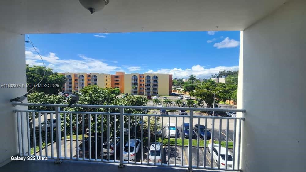 6950 Miami Gdns Dr #2-408 Hialeah, FL 33015