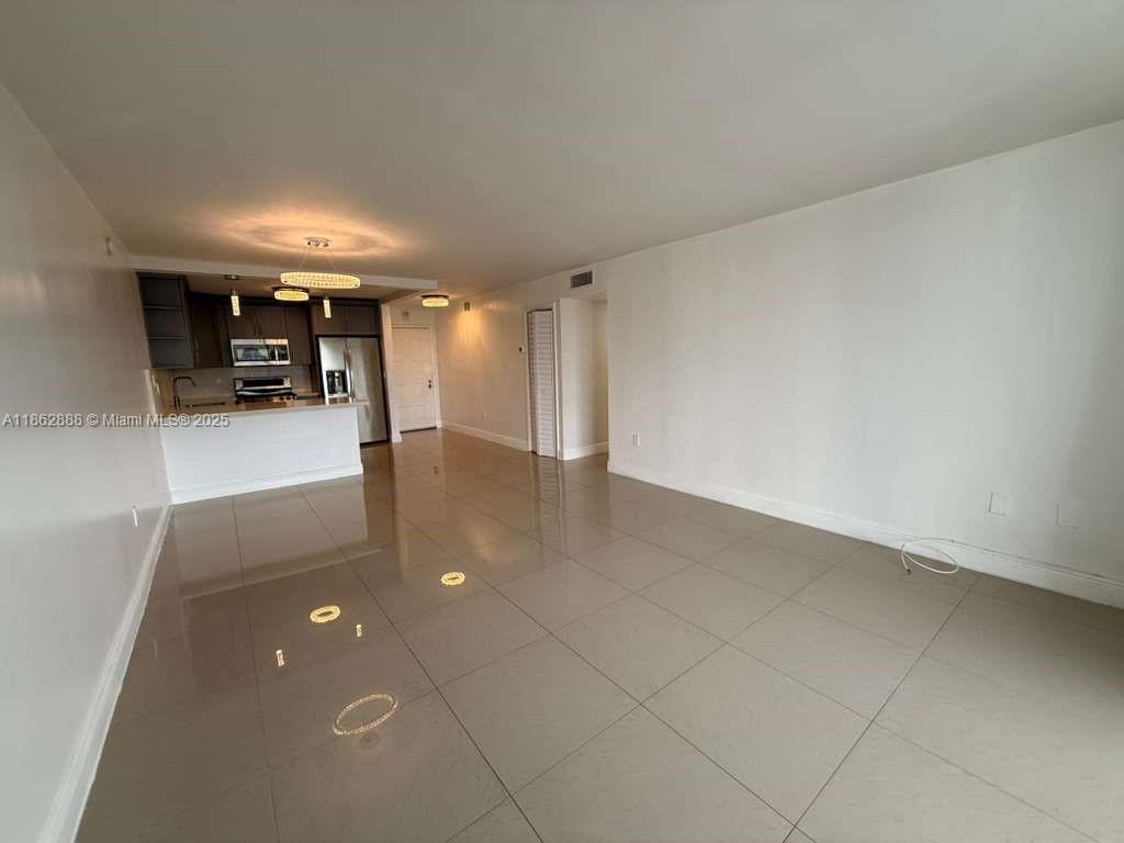 6950 Miami Gdns Dr #2-408 Hialeah, FL 33015