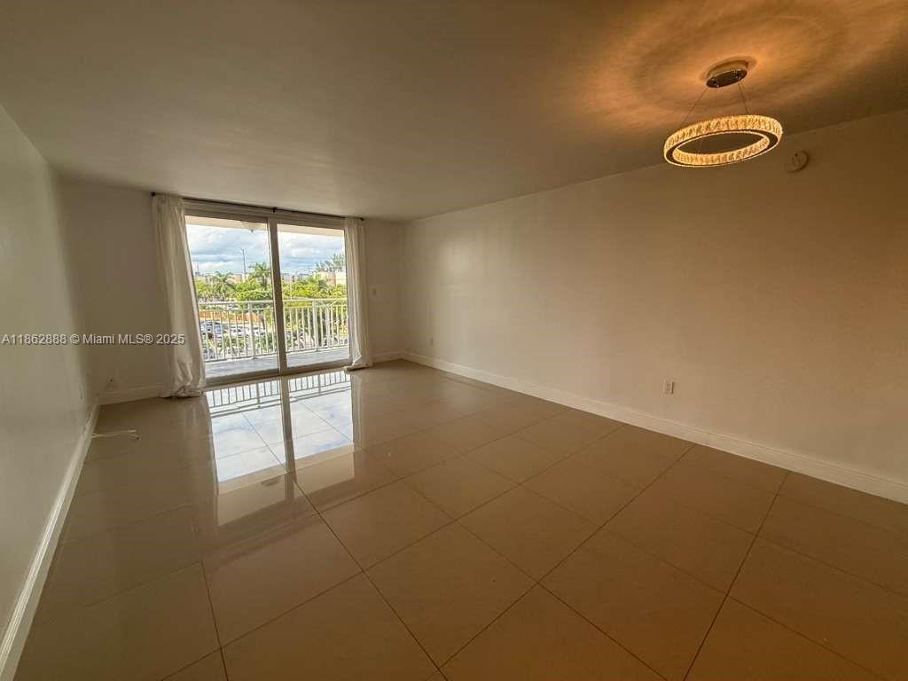 6950 Miami Gdns Dr #2-408 Hialeah, FL 33015