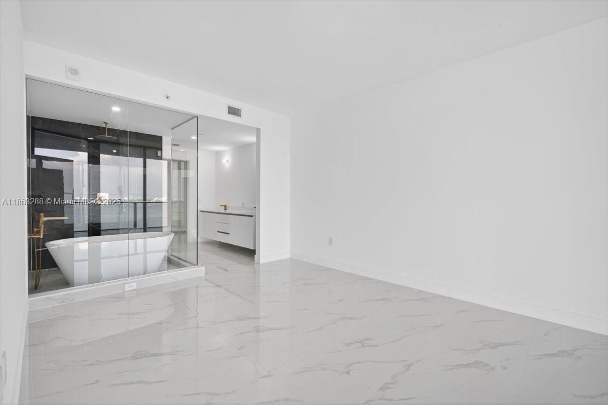 image Aria Reserve Miami South11