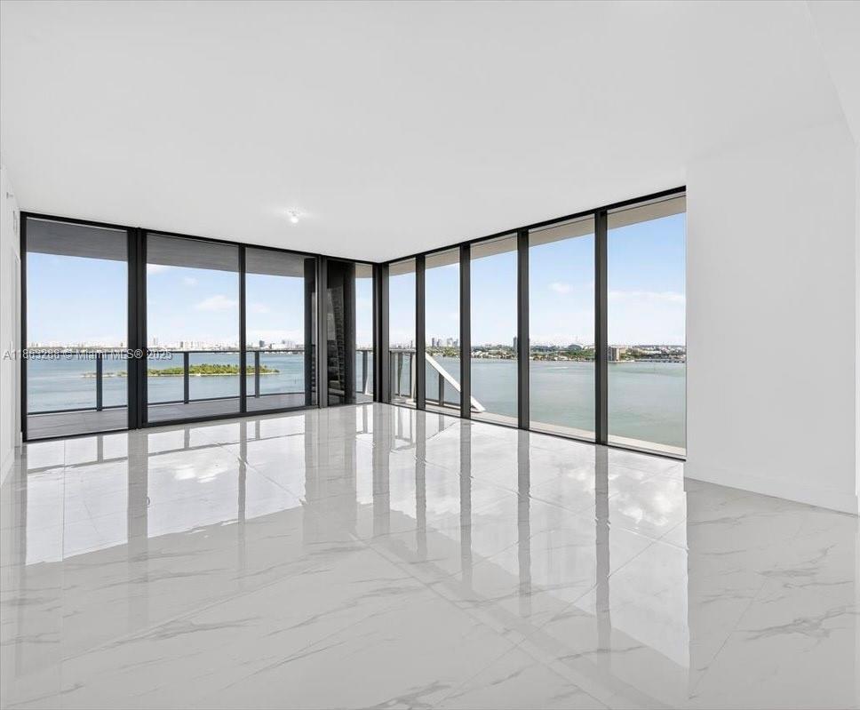 image Aria Reserve Miami South1