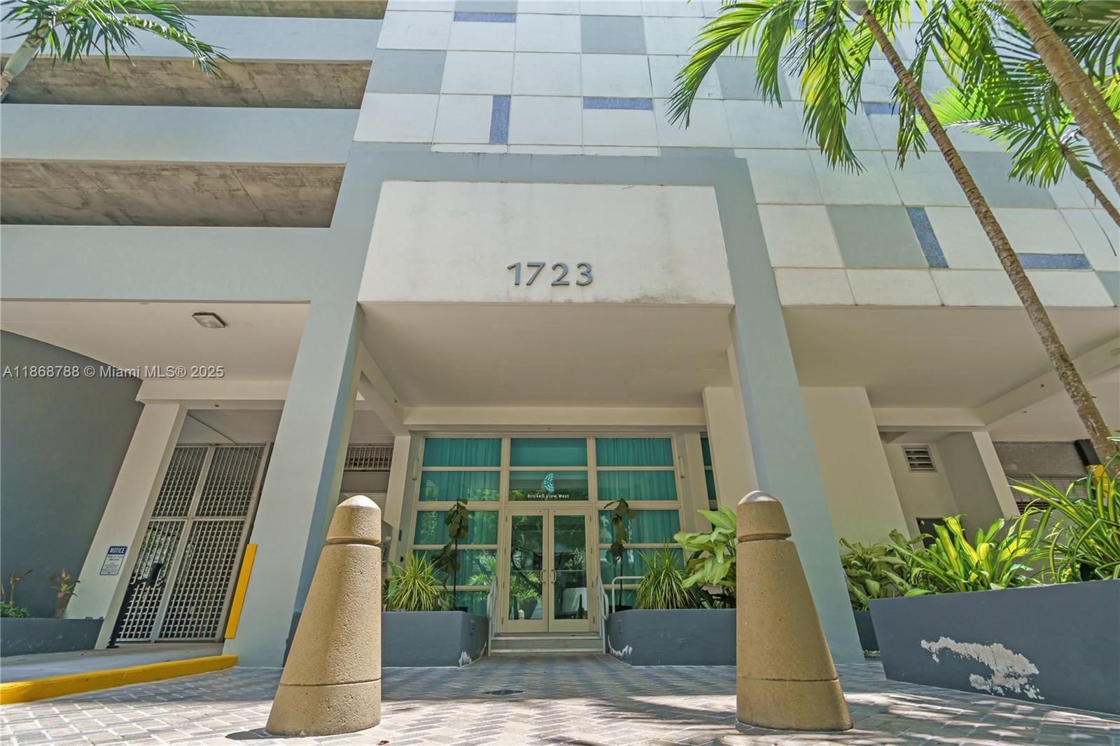 1723 SW 2nd Ave #902