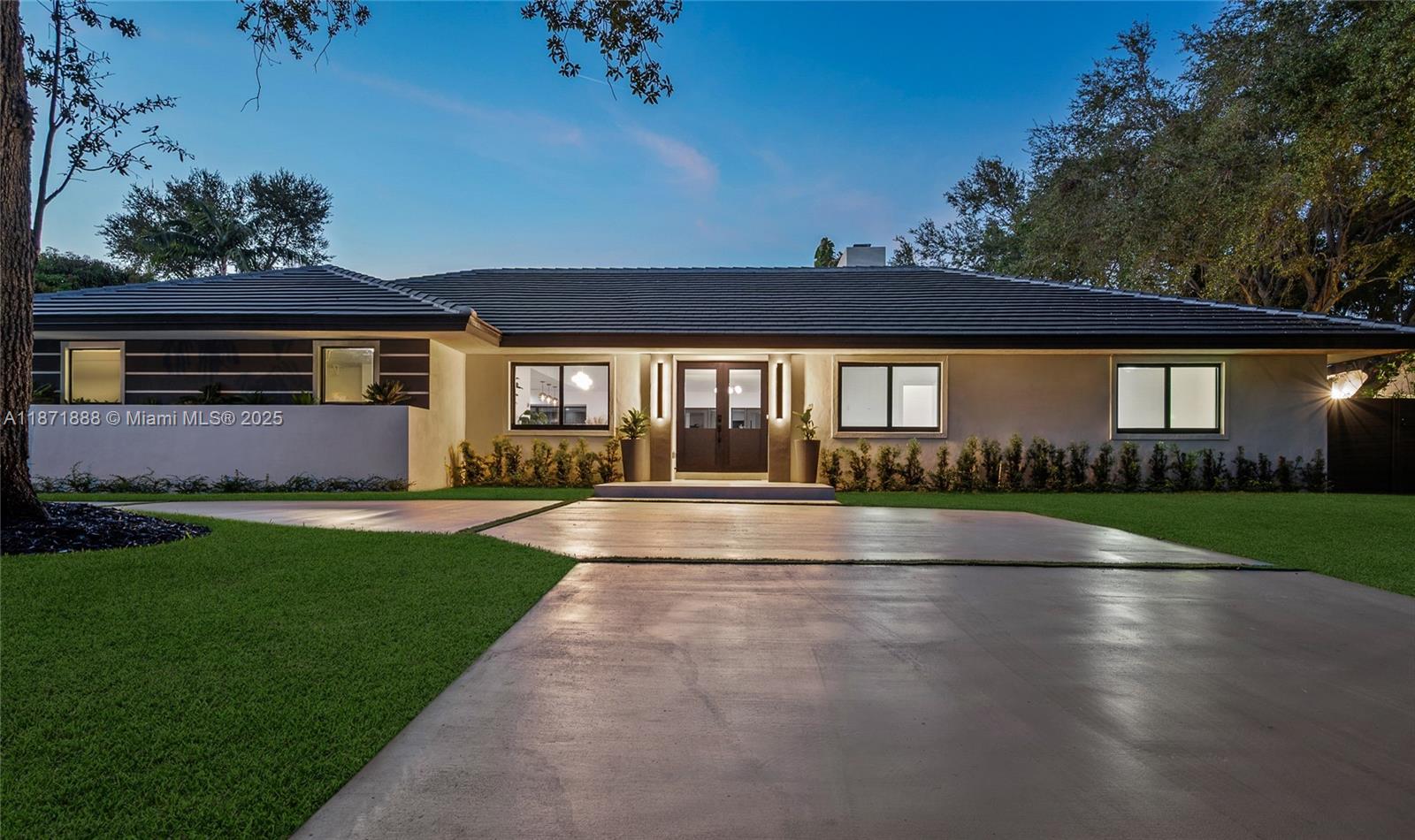 7865 SW 183rd Ter