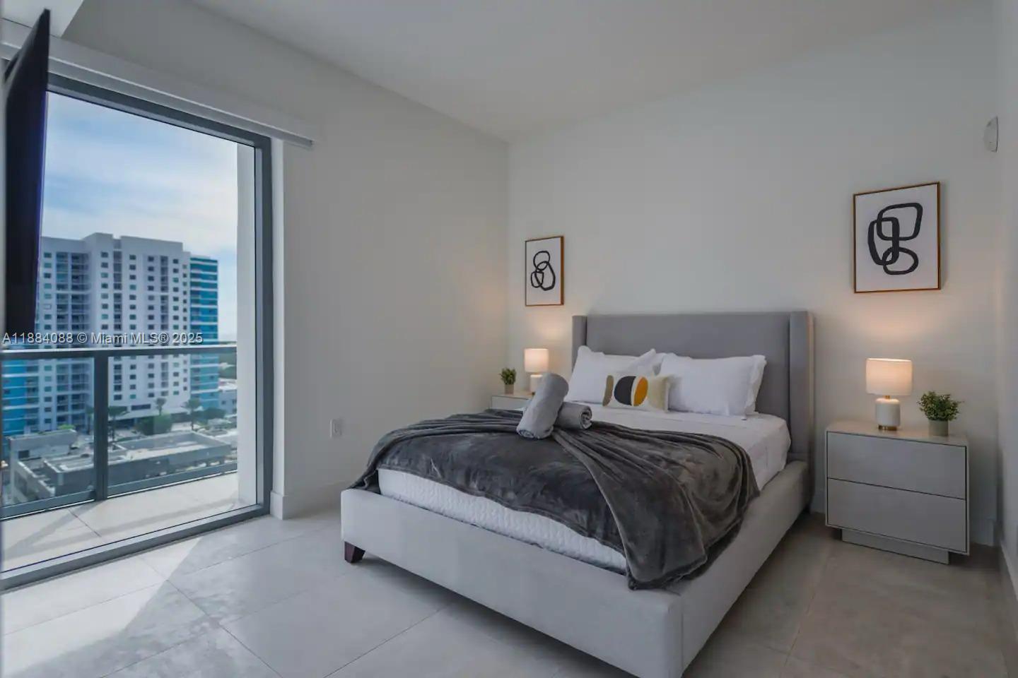 image Smart Brickell10