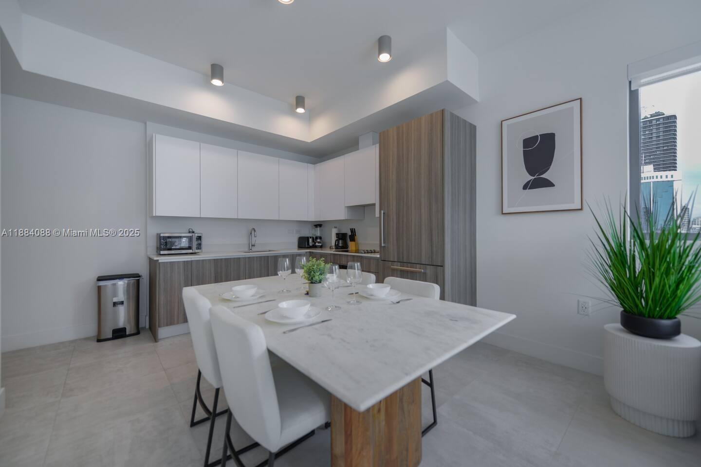 image Smart Brickell2