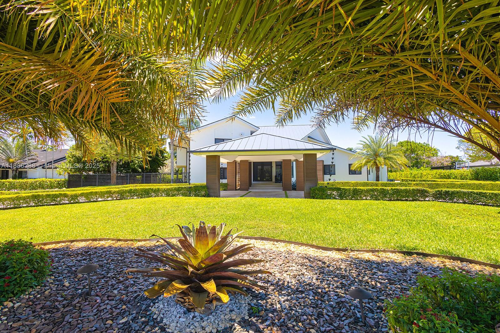 10506 SW 89th Pl Miami, FL 33176