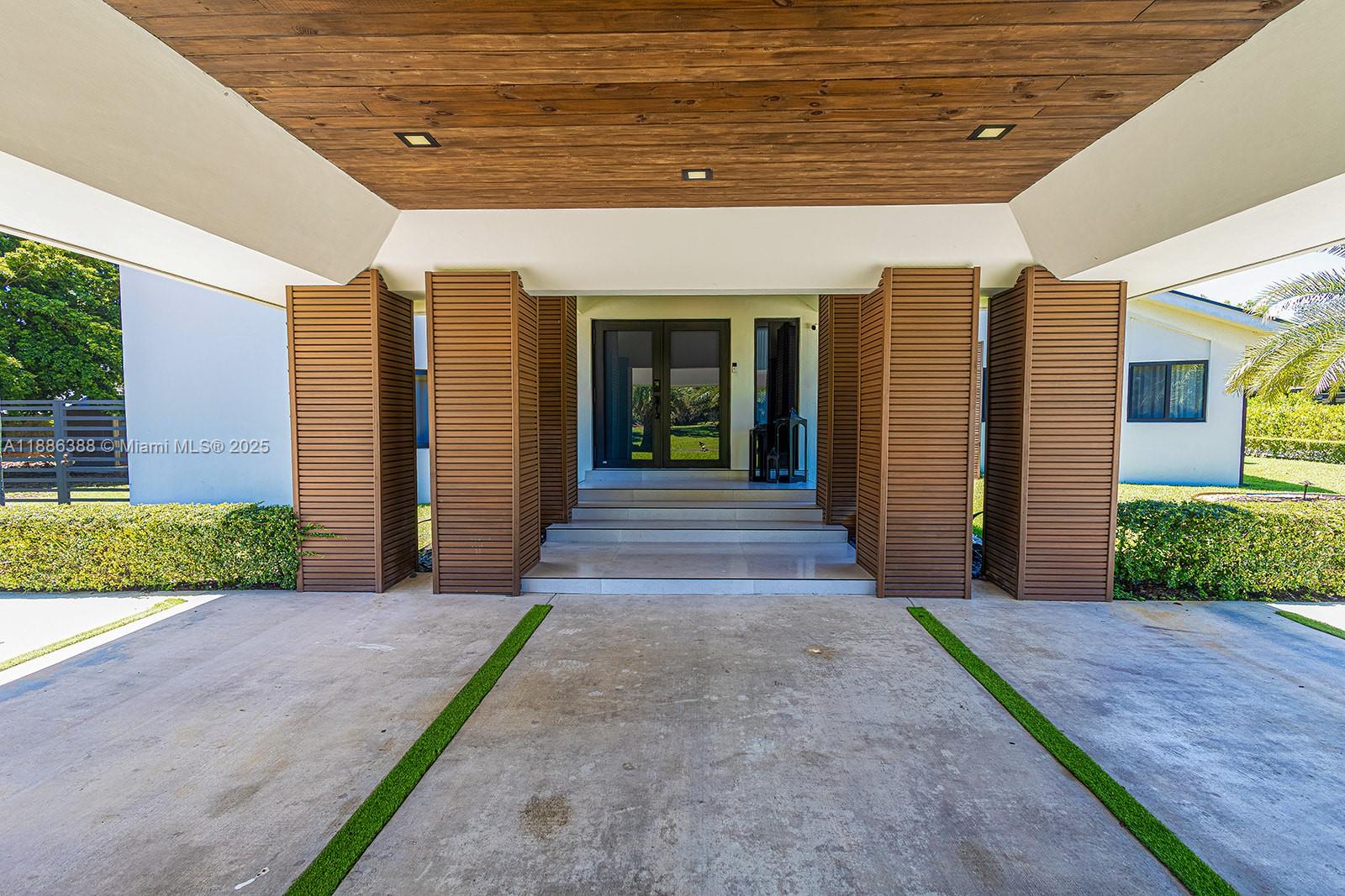 10506 SW 89th Pl Miami, FL 33176