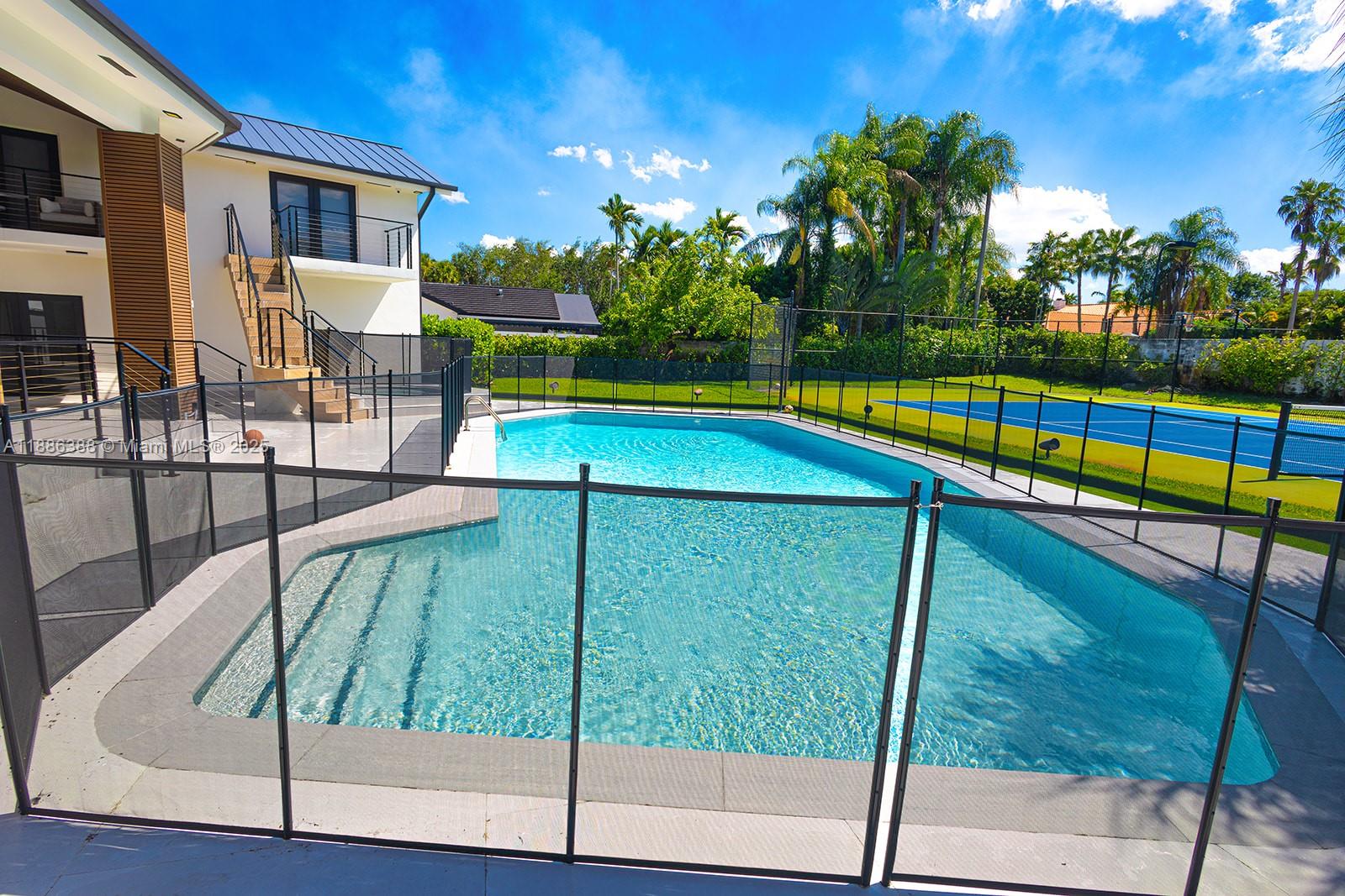 10506 SW 89th Pl Miami, FL 33176