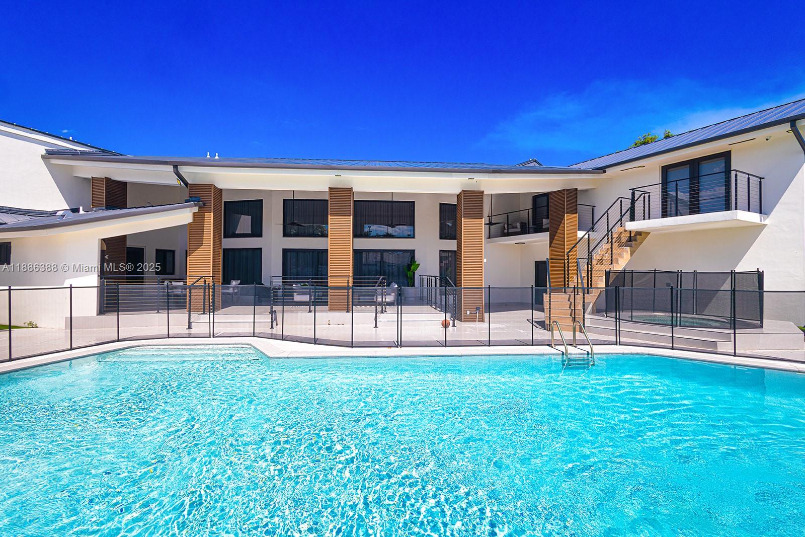 10506 SW 89th Pl Miami, FL 33176