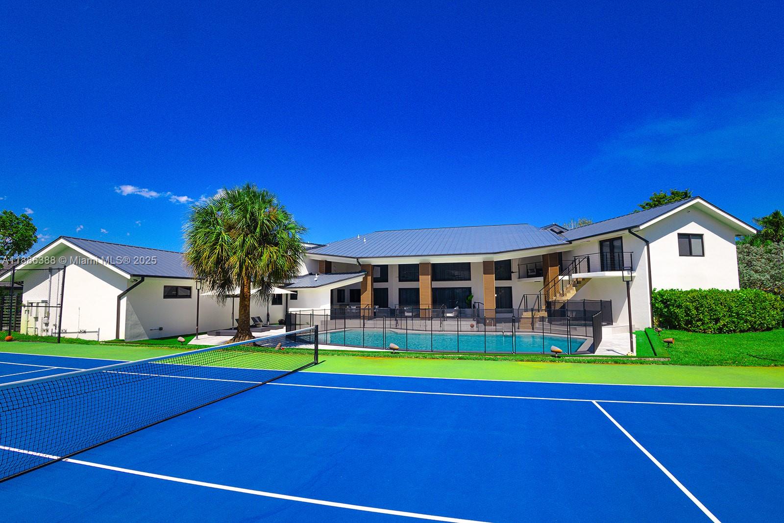 10506 SW 89th Pl Miami, FL 33176