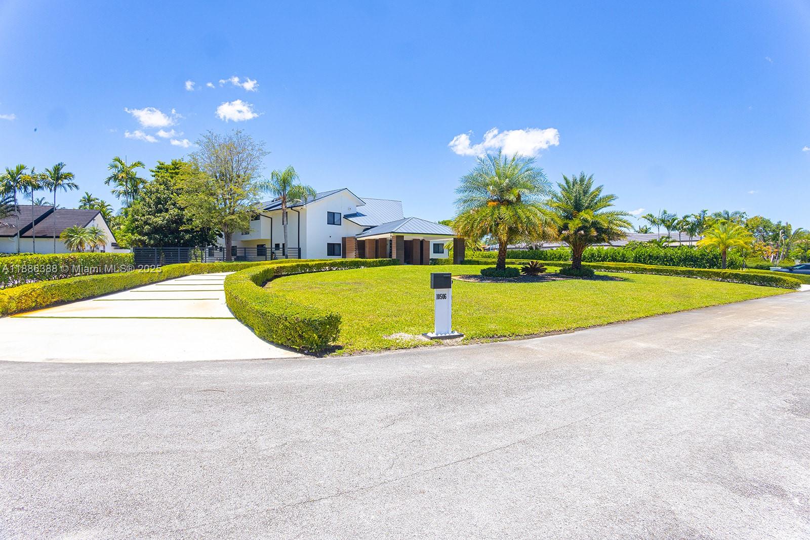 10506 SW 89th Pl Miami, FL 33176