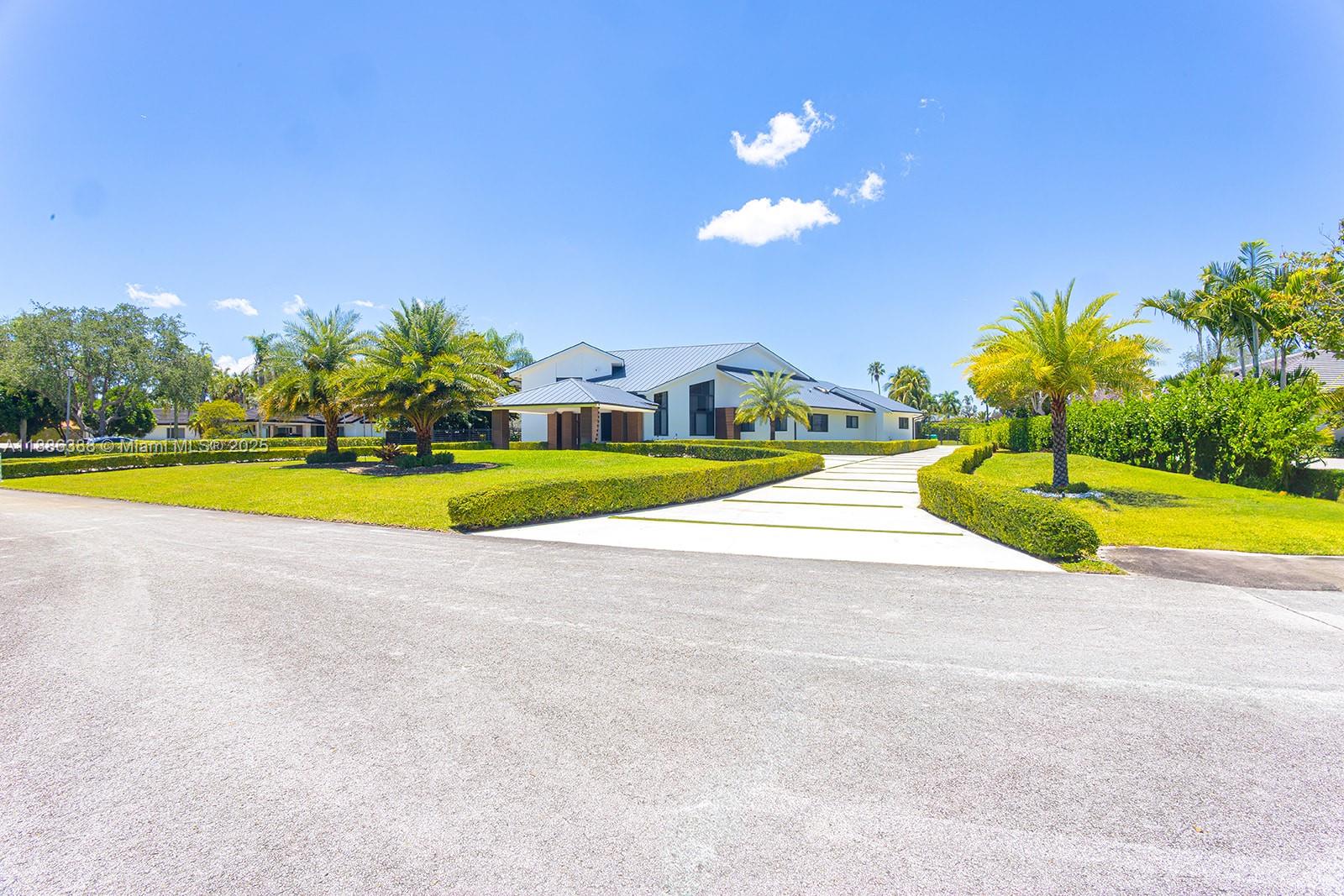 10506 SW 89th Pl Miami, FL 33176