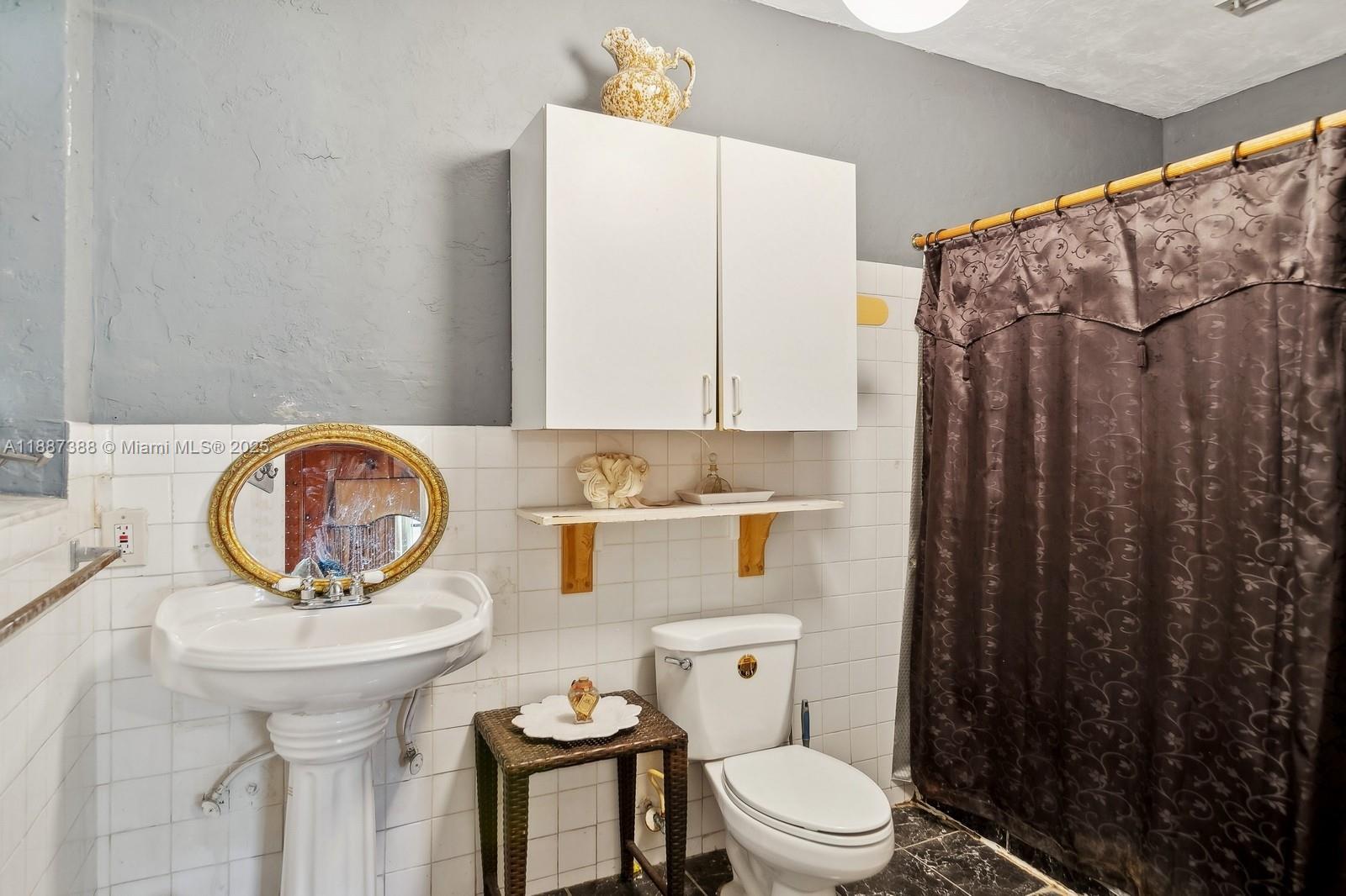 469 NW 69th St Miami, FL 33150