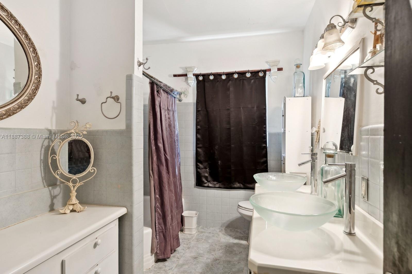 469 NW 69th St Miami, FL 33150