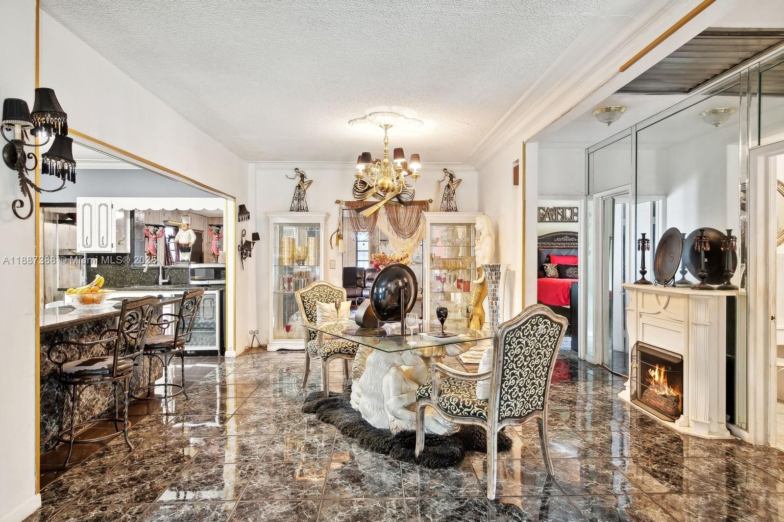 469 NW 69th St Miami, FL 33150