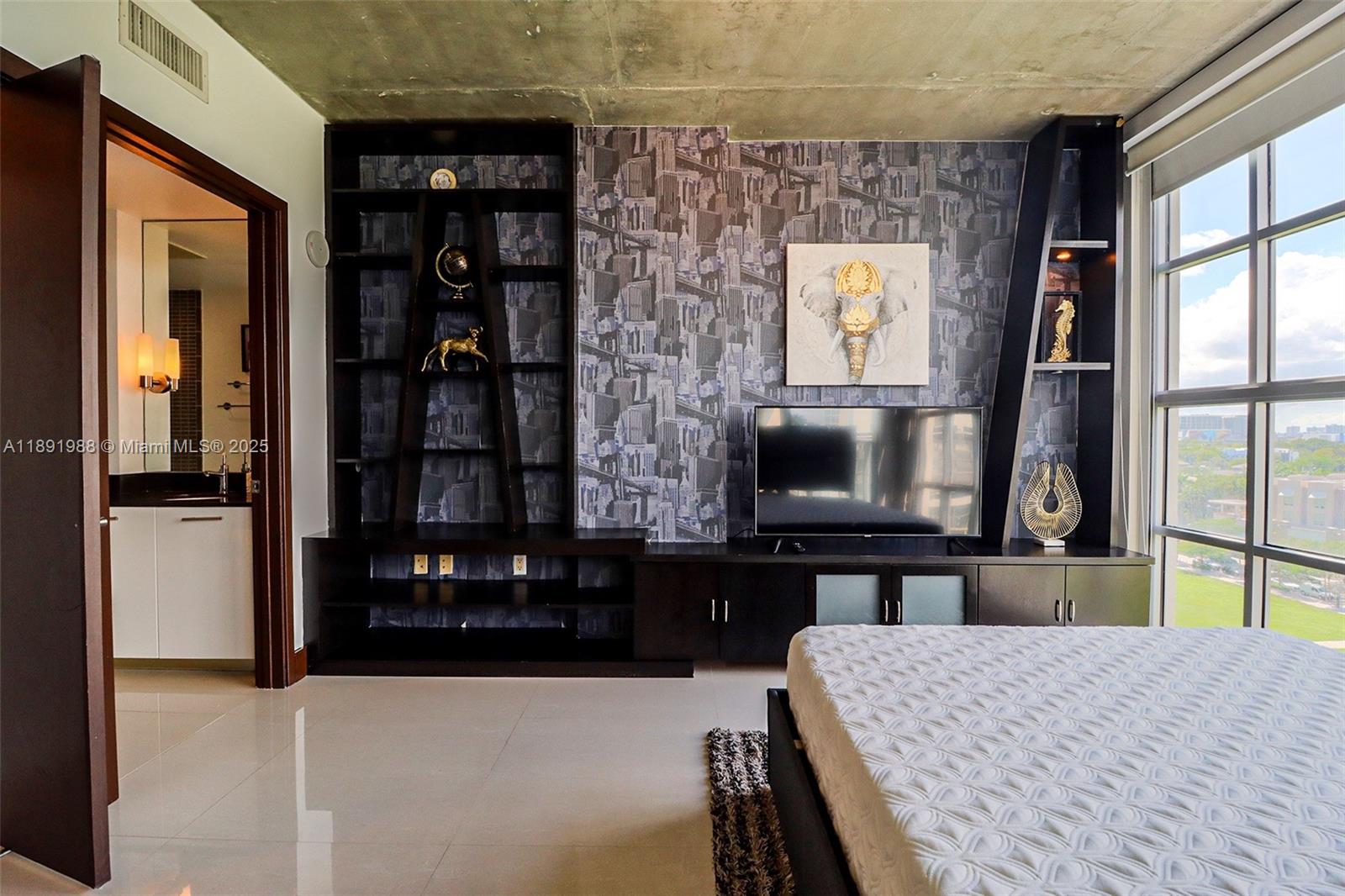 image Two Midtown Miami Condo10