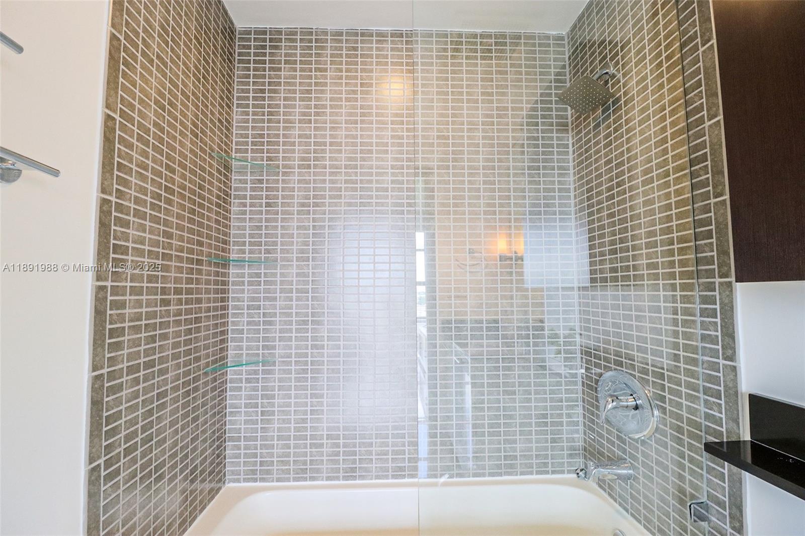 image Two Midtown Miami Condo13