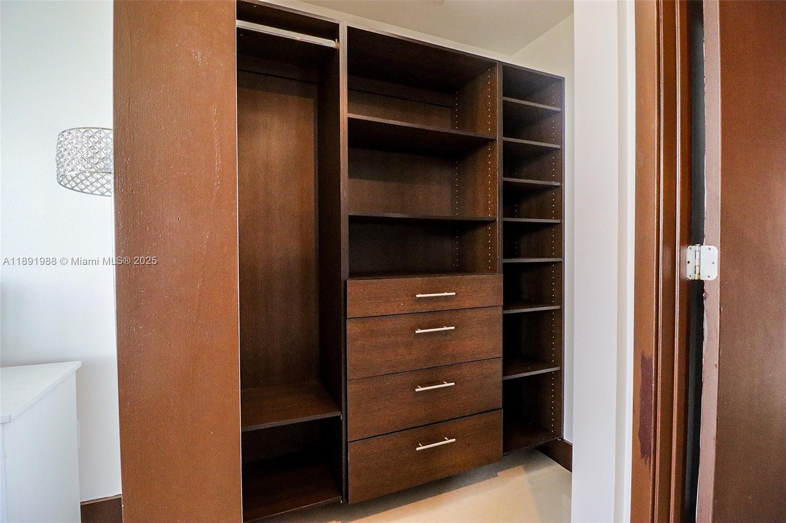 image Two Midtown Miami Condo20