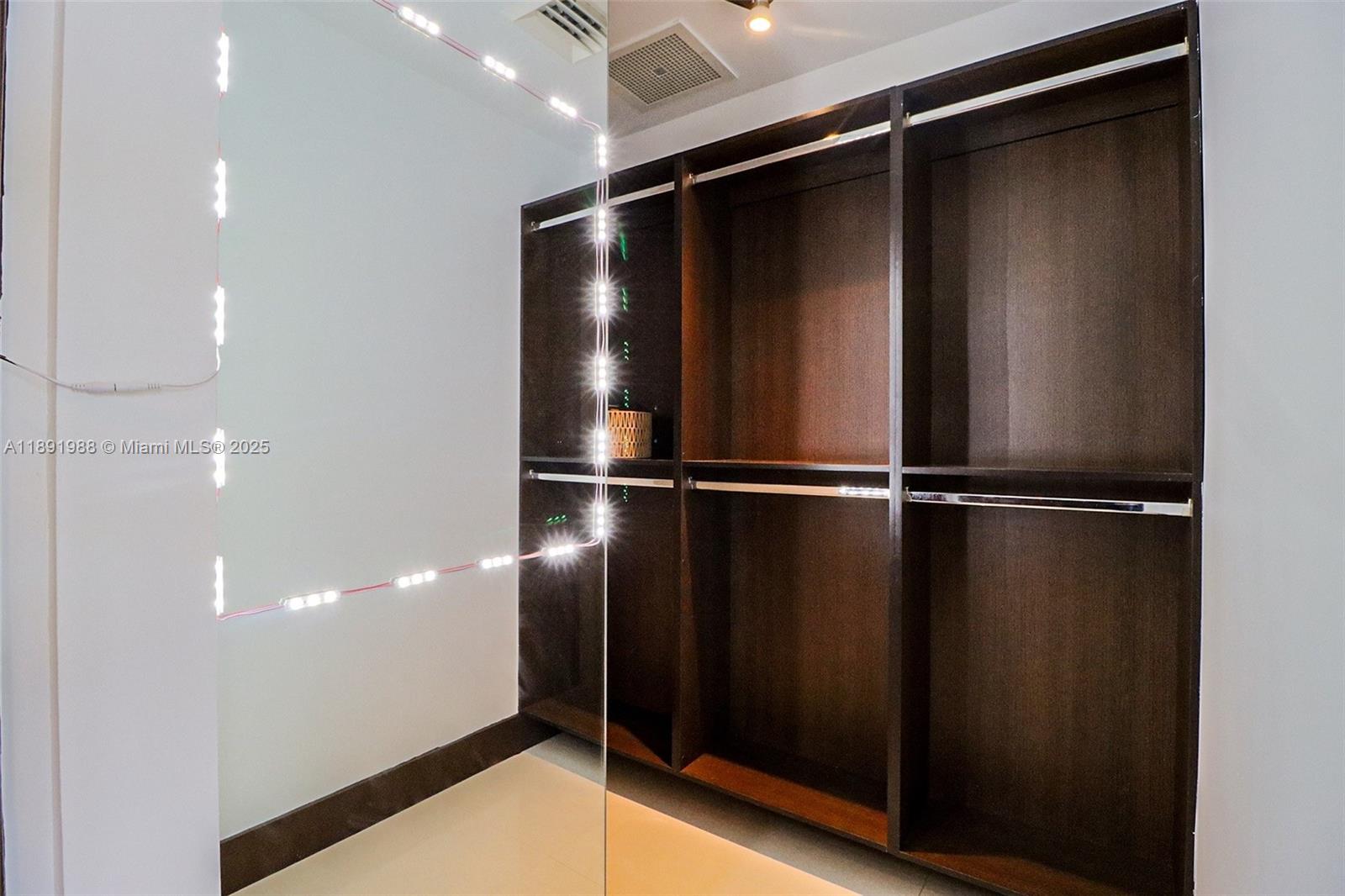 image Two Midtown Miami Condo21