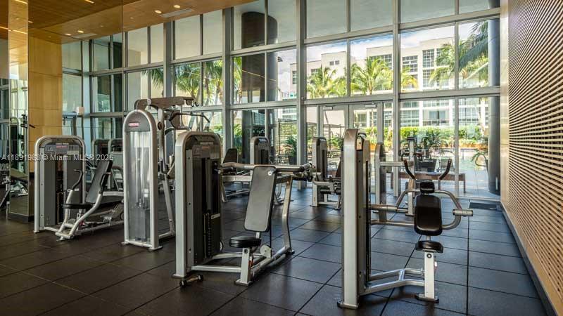 image Two Midtown Miami Condo32