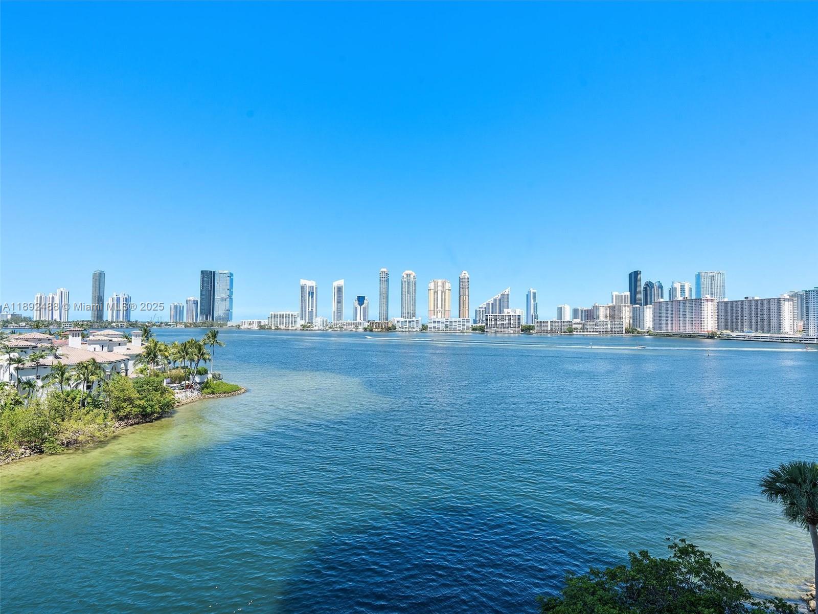 4000 Island Blvd #606