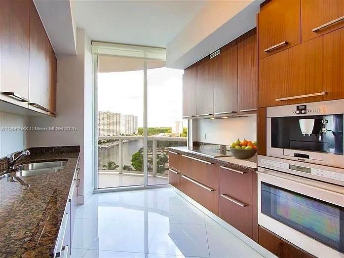15901 Collins Ave #705