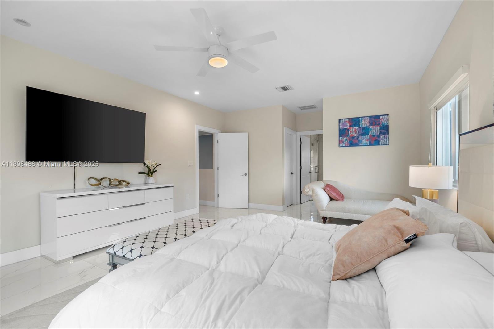 1930 SW 12th Ave Miami, FL 33129