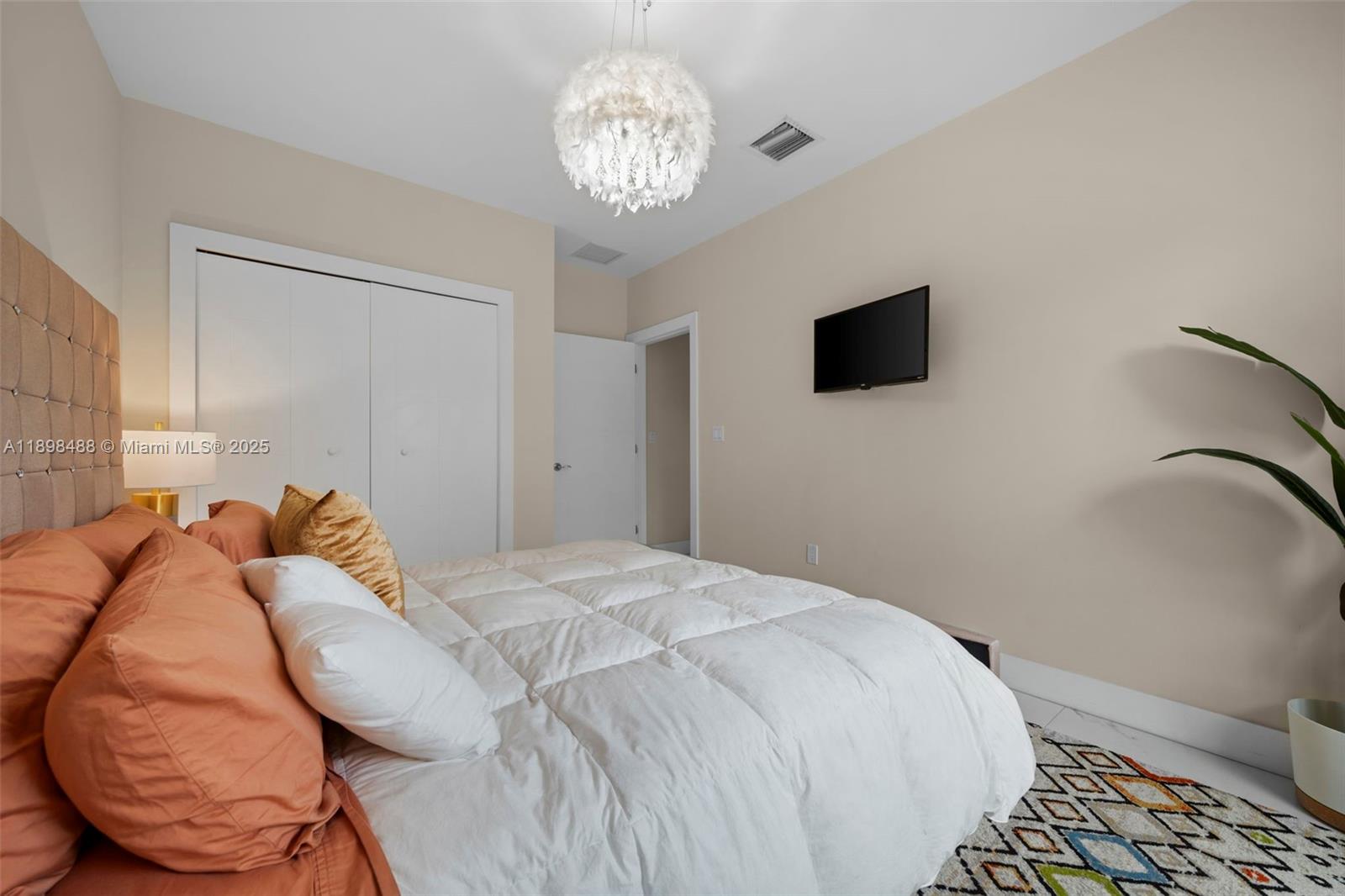 1930 SW 12th Ave Miami, FL 33129