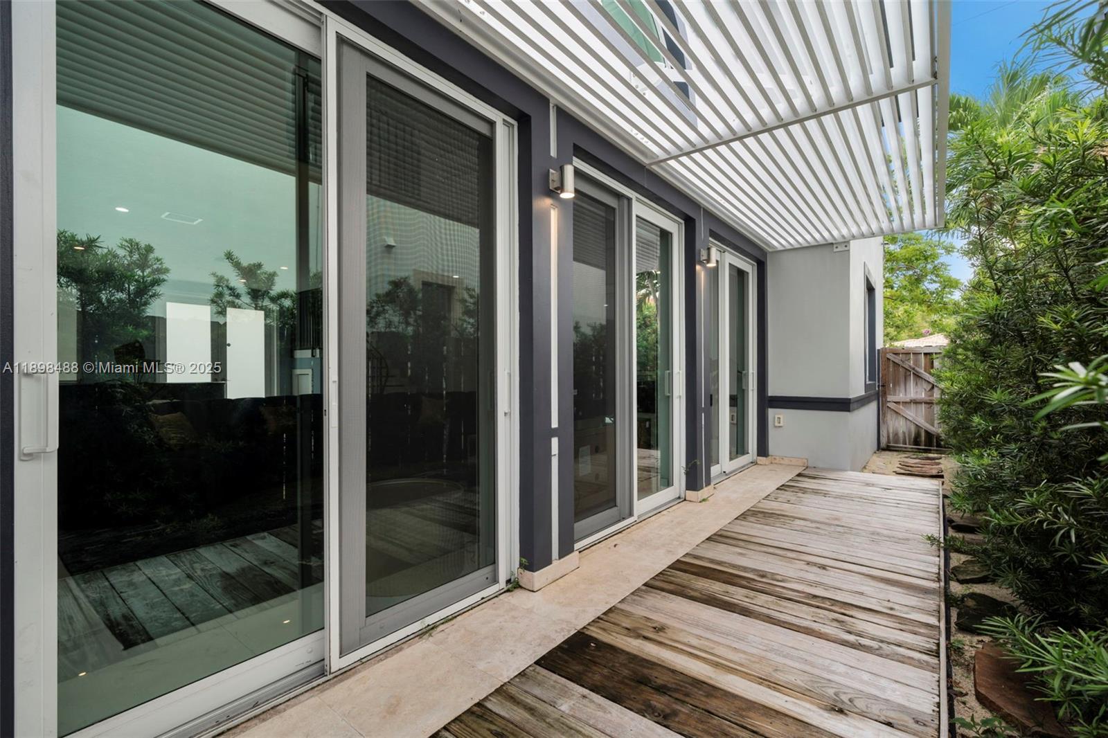 1930 SW 12th Ave Miami, FL 33129