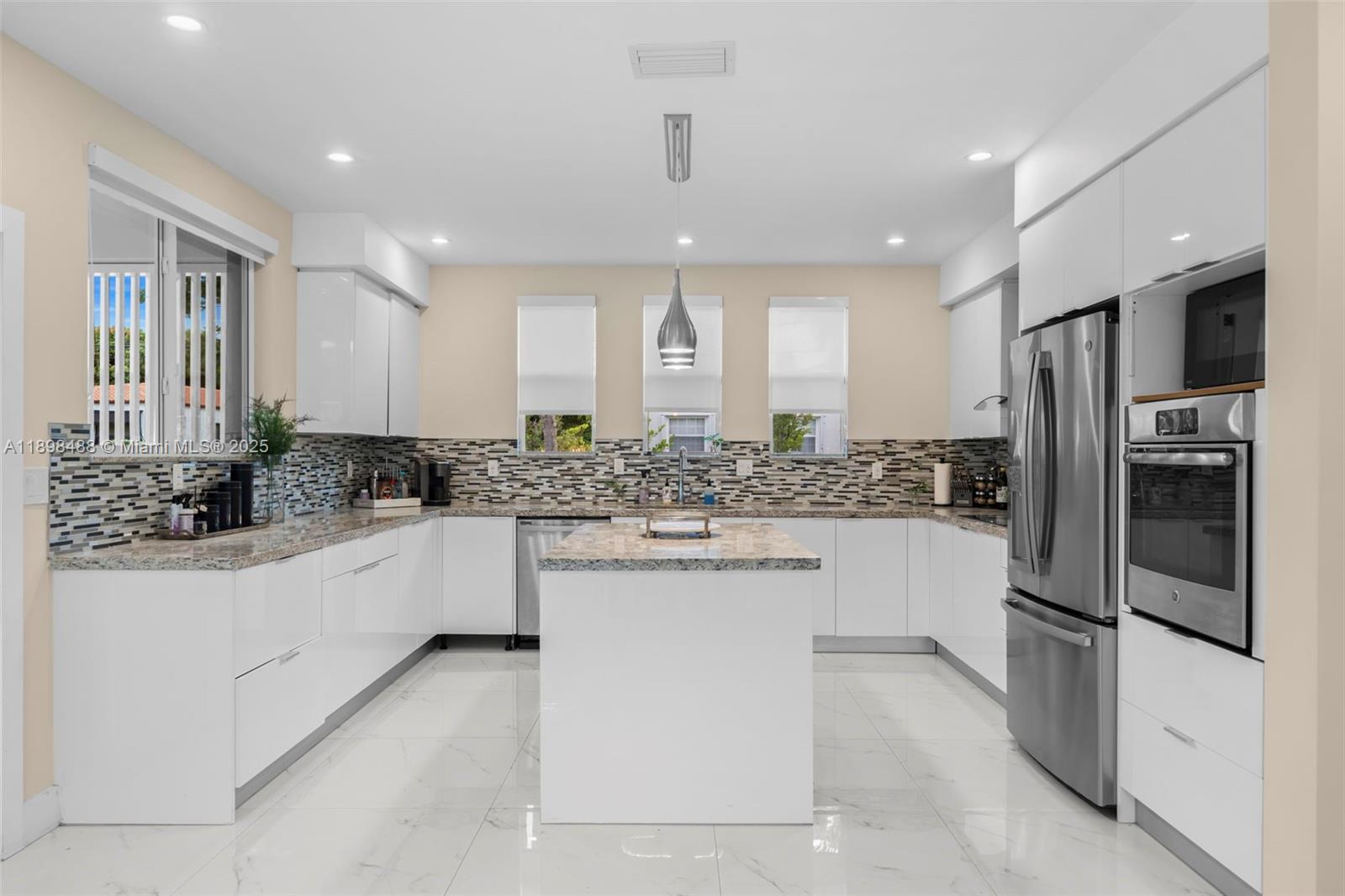 1930 SW 12th Ave Miami, FL 33129