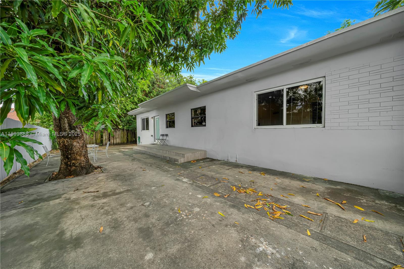 3181 NW 5th Ave Miami, FL 33127