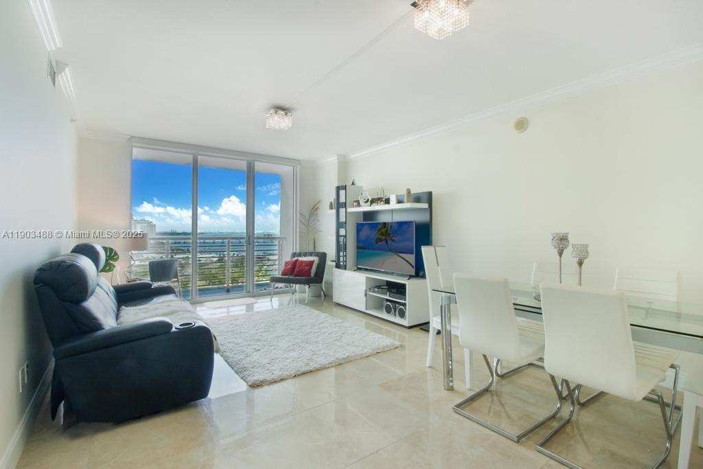 325 S Biscayne Blvd #2214