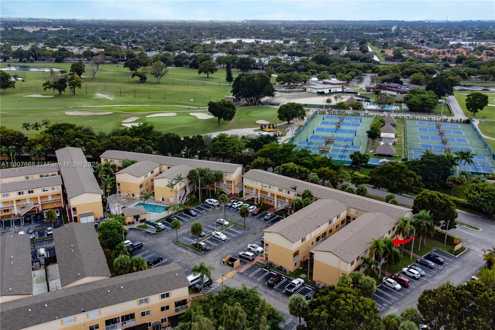 6205 Kendale Lks Cir #290